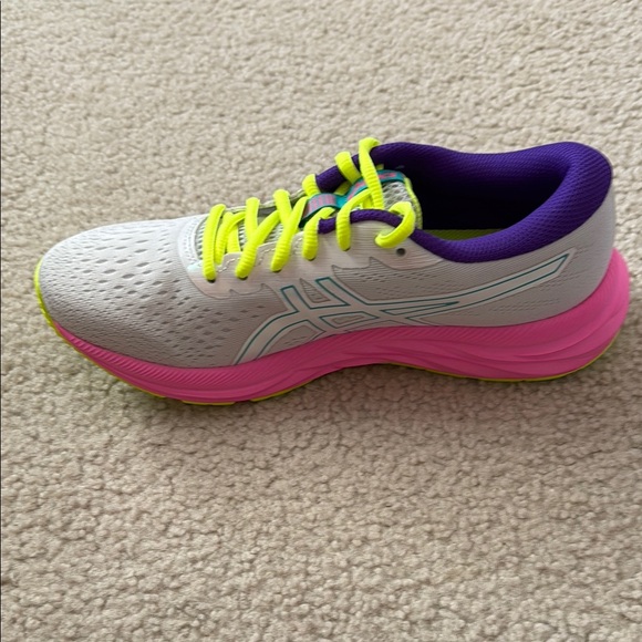 Asics White and Pink Athletic Shoes with Breathable Upper - Picture 8 of 10